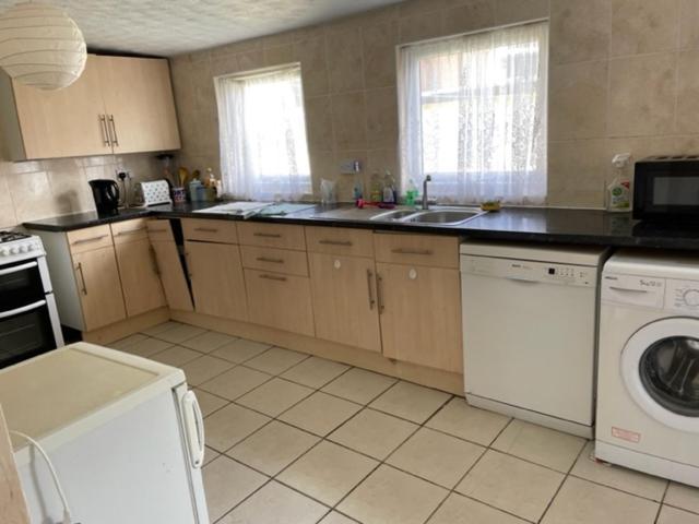 Room Only Guest Accommodation, Guest House Self Catering Bangor  Buitenkant foto