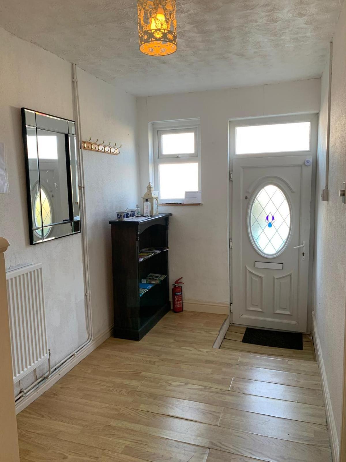 Room Only Guest Accommodation, Guest House Self Catering Bangor  Buitenkant foto