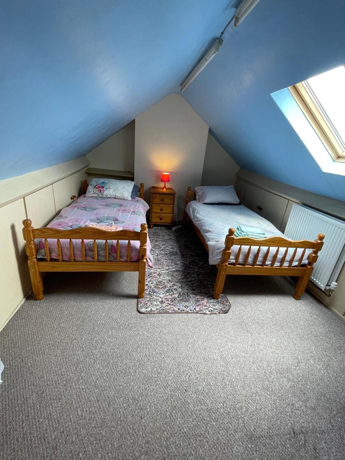 Room Only Guest Accommodation, Guest House Self Catering Bangor  Buitenkant foto